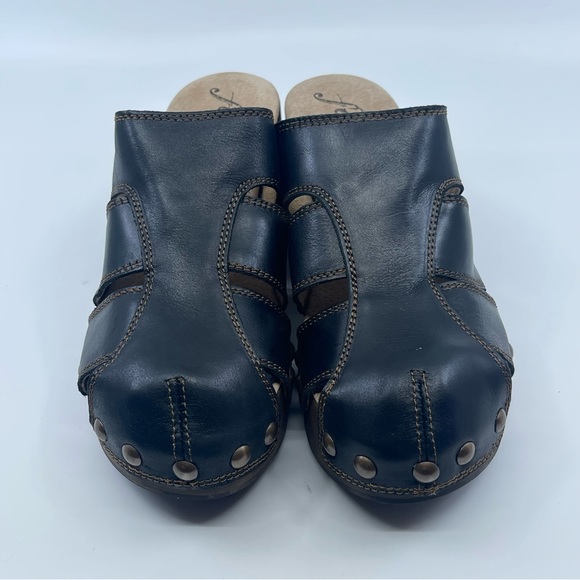 FREE PEOPLE WOOD & BLACK LEATHER STUDDED CLOG - Picture 2 of 9